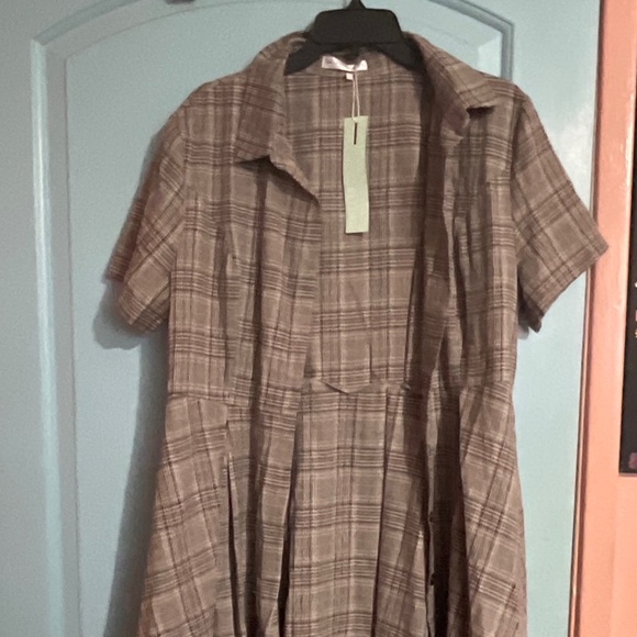 Plaid Dress by DressFo - Picture 2 of 5